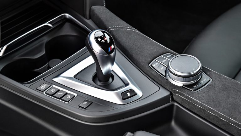 bmw-m4-cs-automatic-transmission