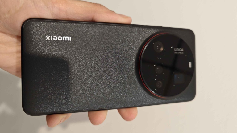 Xiaomi-15-Ultra-live-image-leak